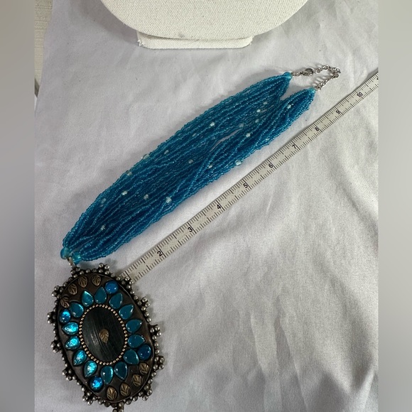Gorgeous blue seed bead necklace with large oval medallion - Picture 4 of 8